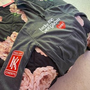 LUCKY ME I SEE GHOSTS Never worn but no tags